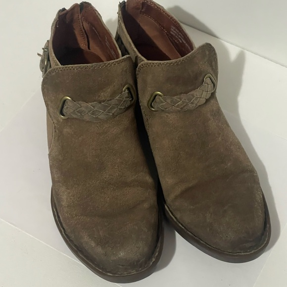 Born Women's Taupe Suede Leather Booties - Size 6 M - Picture 3 of 6
